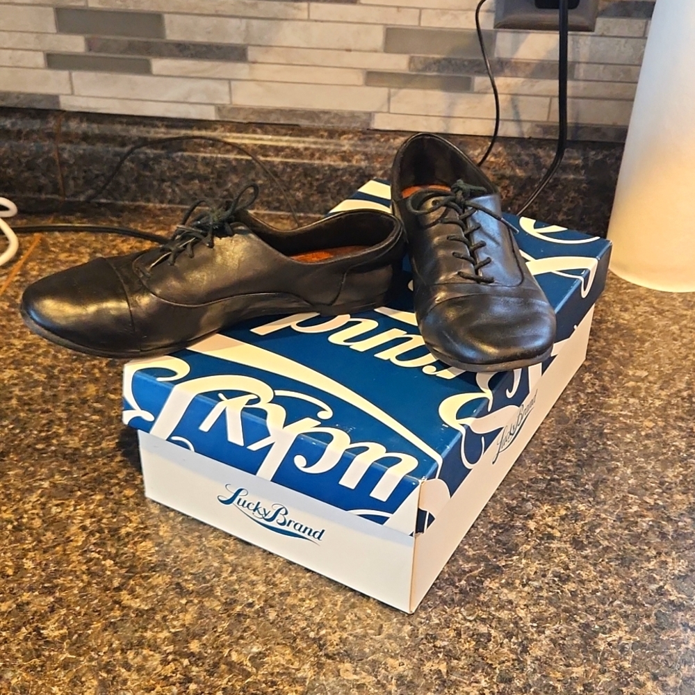 LUCKY BRAND Black Leather Davie Lace Up Oxford
